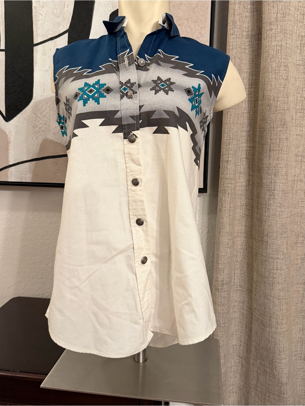 Brooks & Dunn Panhandle Slim Sleeveless Aztec Shirt